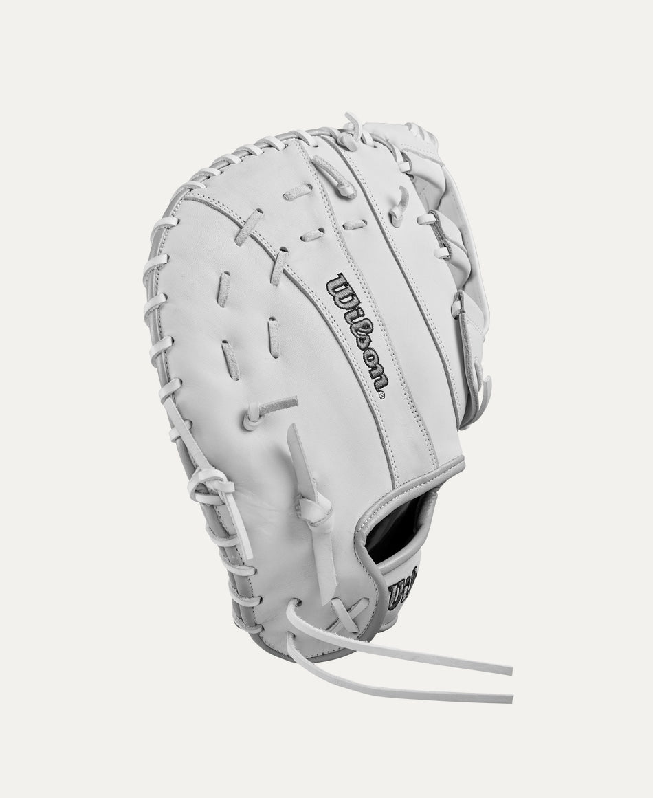 WILSON 2024-2025 A1000® CM33 33” FASTPITCH SOFTBALL CATCHER'S MITT