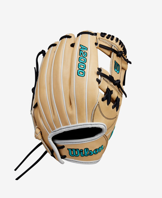 WILSON FALL 2024 A2000® FP75 11.75” FASTPITCH INFIELD GLOVE