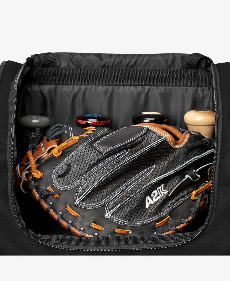 EVOSHIELD STANDOUT WHEELED BAG