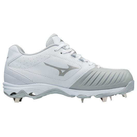 9-SPIKE ADVANCED SWEEP 4 LOW WOMENS METAL SOFTBALL CLEAT