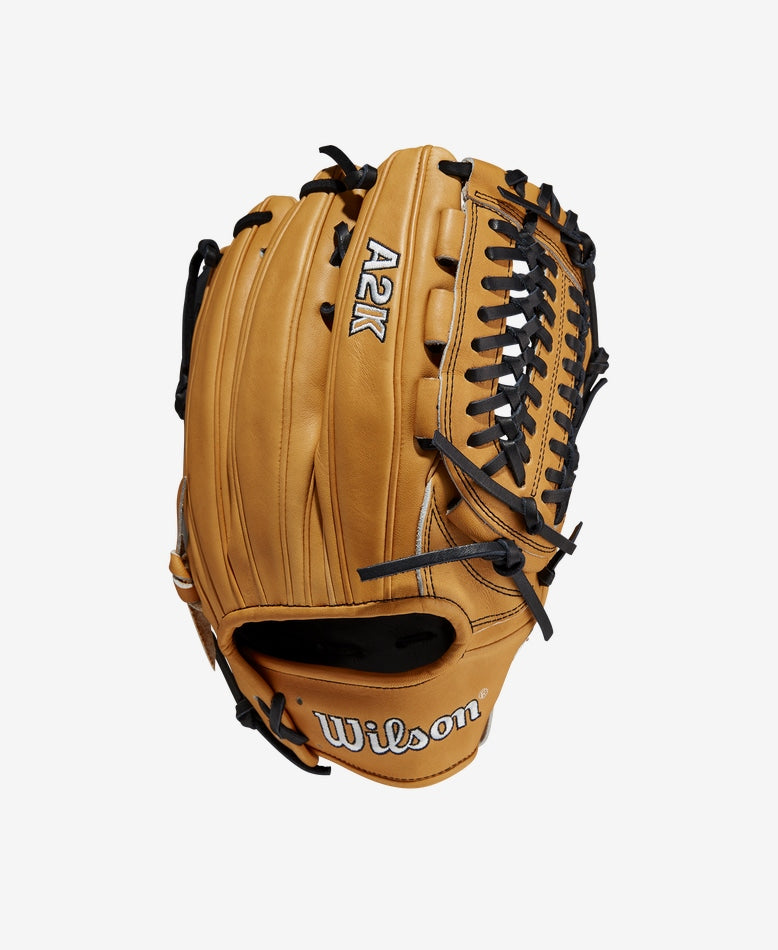 2023 WILSON A2K® D33 11.75” PITCHER’S BASEBALL GLOVE