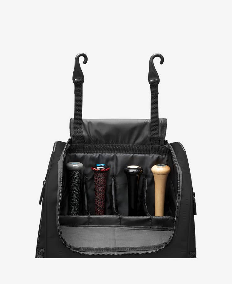 EVOSHIELD STANDOUT WHEELED BAG